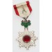 OC4910.)CASED WWII JAPANESE ORDER OF THE RISING SUN