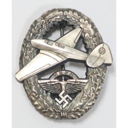 RD4934.)NSFK BADGE FOR POWERED AIRCRAFT PILOT