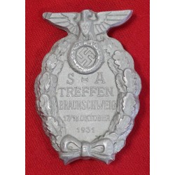 RD4955.)1931 SA BRAUSNCHWEIG GAU BADGE