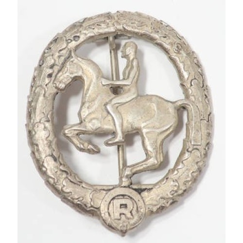 G4972.)BOXED 3rd RCH GERMAN EQUESTRIAN PROFICIENCY BADGE IN SILVER