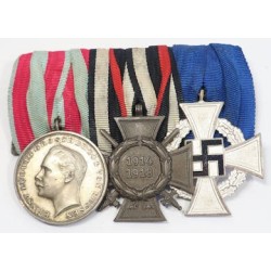 G4997.)IMPERIAL STATE OF HESSE 3-PLACE MEDAL BAR