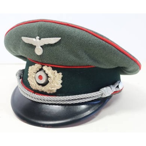 G4996.)GERMAN ARMY ARTILLERY OFFICER'S VISOR CAP