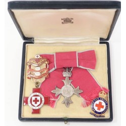 OC4377A.)MEDAL GROUPING NAMED TO WWI BRITISH NURSE