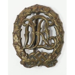 G4672.)1937 DRL SPORTS BADGE IN BRONZE