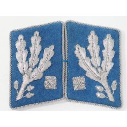 RD4555.)SA GENERAL OFFICER'S COLLAR TABS