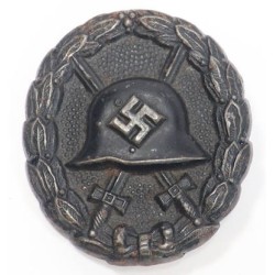 G260.)1936 SPANISH WOUND BADGE IN BLACK