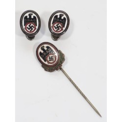 G271.)3rd RCH GERMAN AUTOMOTIVE CLUB MEMBER'S CUFF-LINKS AND STICKPIN